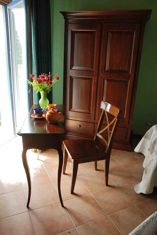 B&B La Casa Di Trizzi Como Habitación foto
